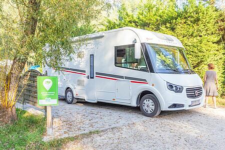 Dordogne : Campings avec emplacements pour camping-car 2024 à partir de  10,00 €/nuit
